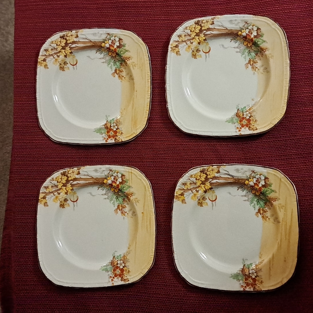 Vintage H & K Tunstall English Dessert Plates set of 4
